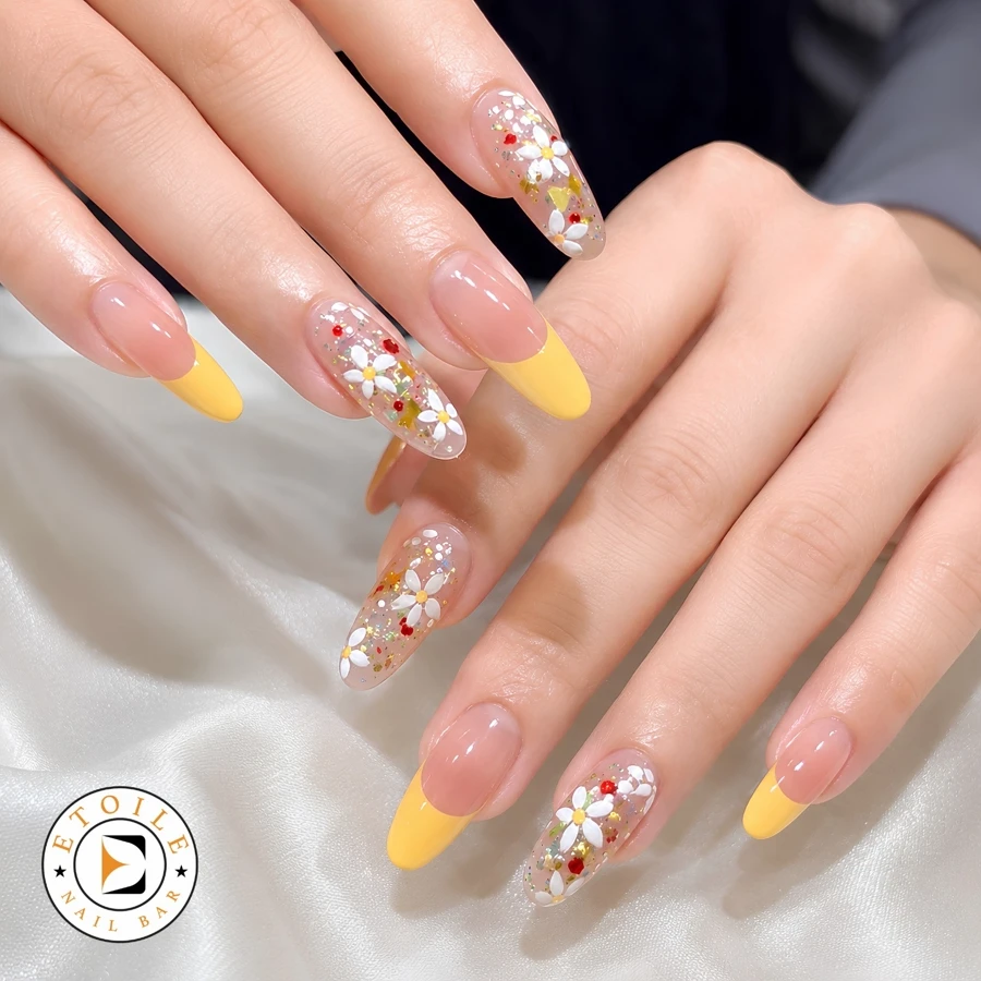 Nail salon 60614 - Nail salon near me - Nail salon Chicago - Etoile Nail Bar